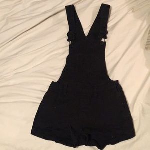 Girls overall shorts.